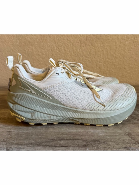 Altra Shoes - Altra Experience Wild 2 trail running shoes Womens Size 10